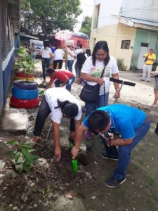 18516183_1728933817123992_221783858_n